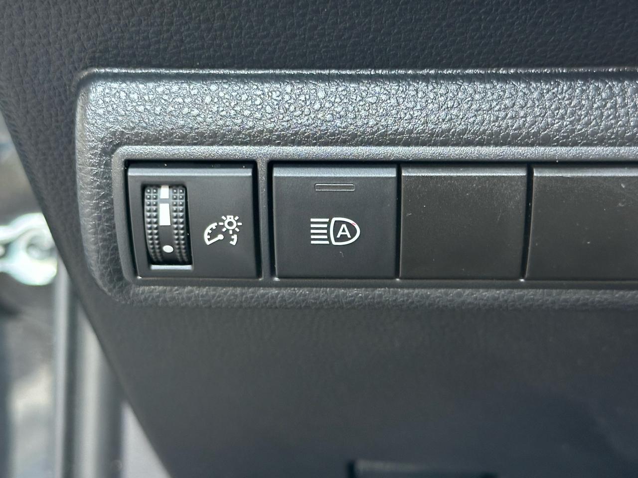 Toyota Corolla LE CVT (Natl) 2021