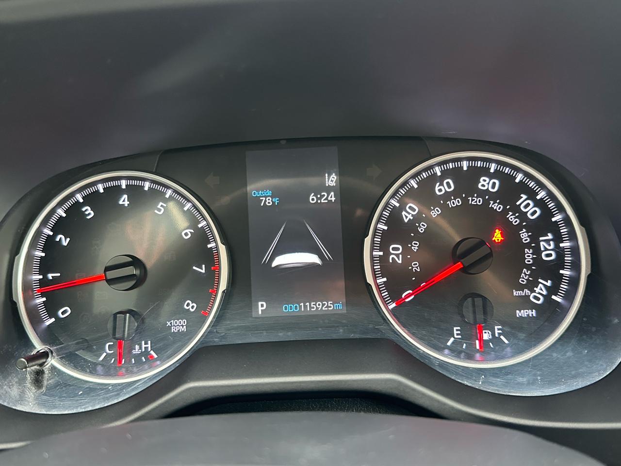 Toyota RAV4 LE AWD (Natl) 2021