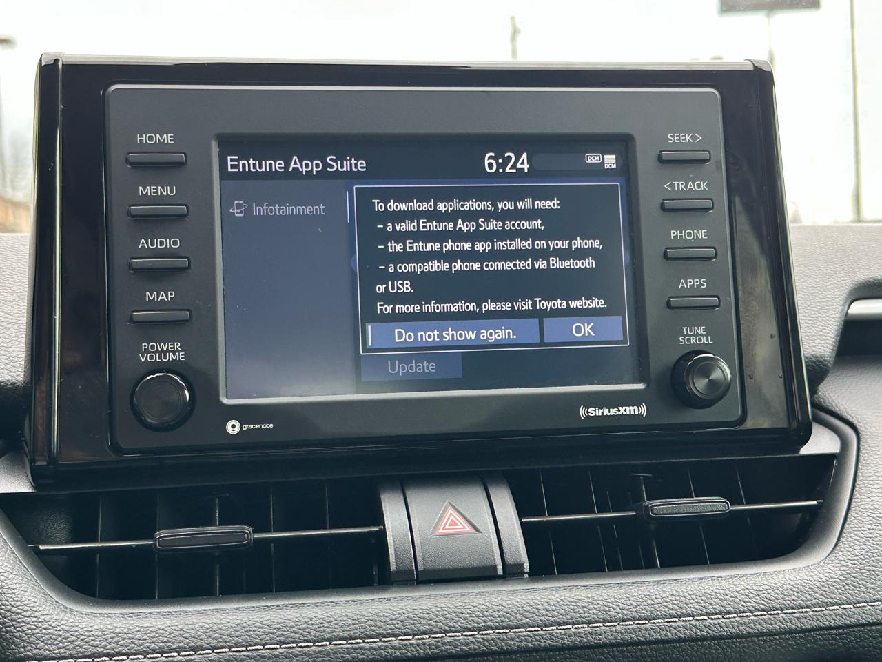 Toyota RAV4 LE AWD (Natl) 2021