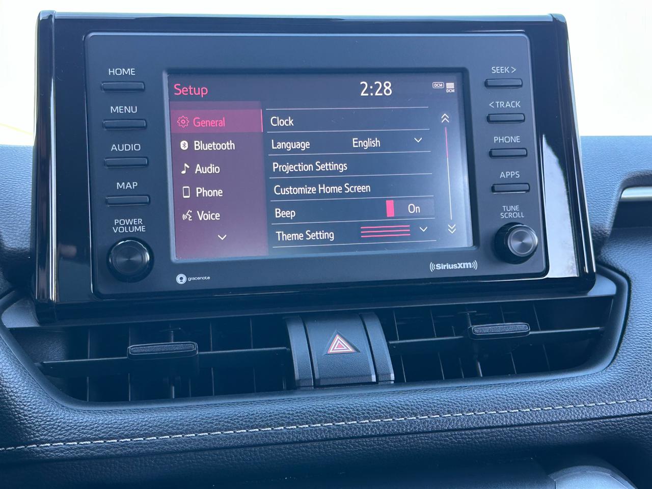 Toyota RAV4 LE FWD (Natl) 2021