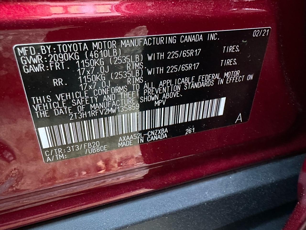 Toyota RAV4 LE FWD (Natl) 2021