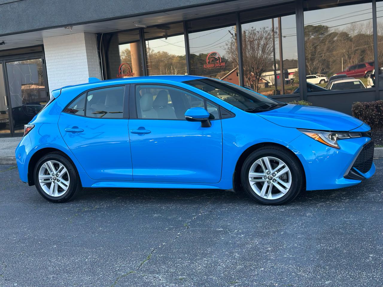 Toyota Corolla Hatchback SE CVT (Natl) 2021