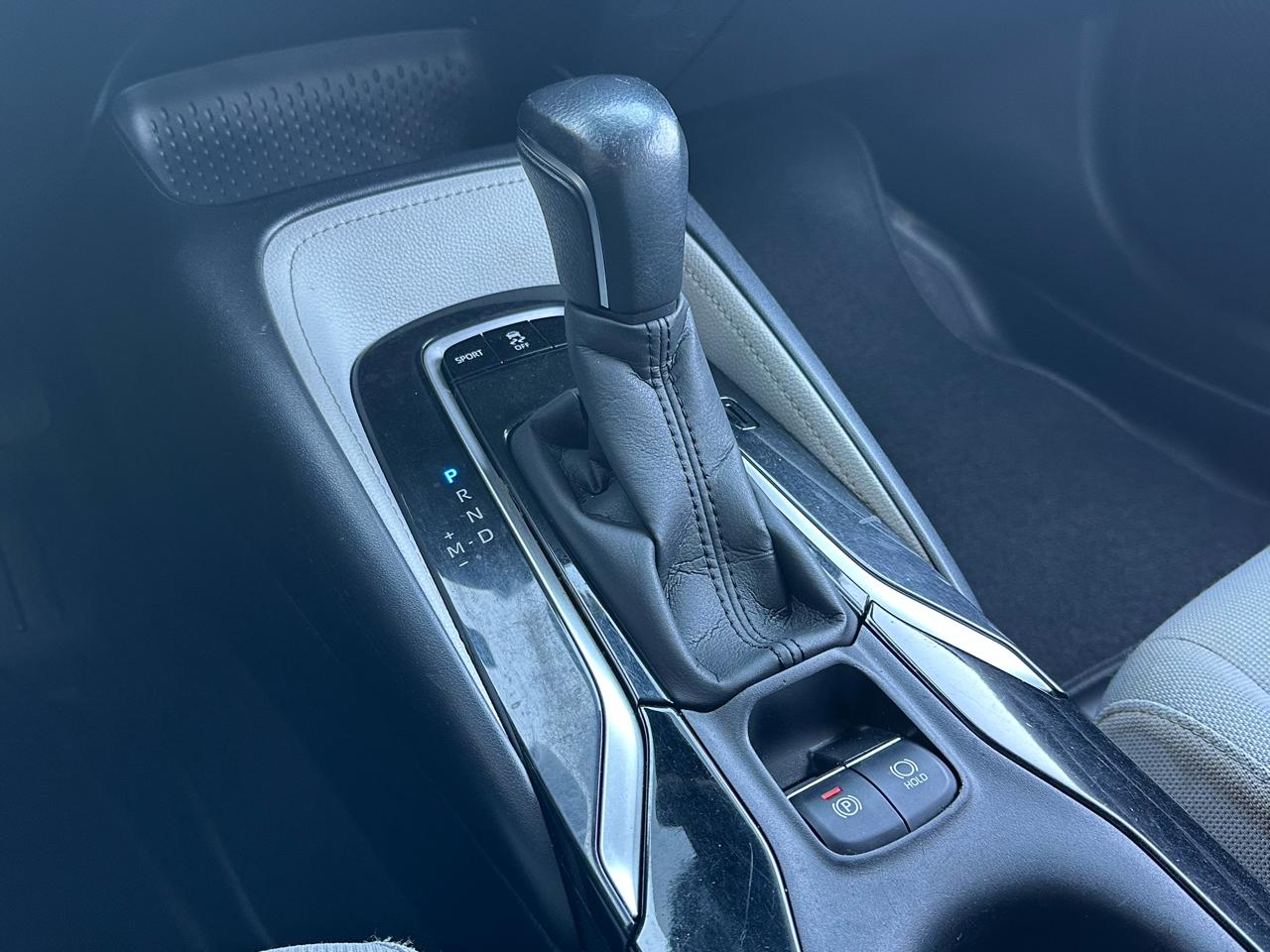 Toyota Corolla Hatchback SE CVT (Natl) 2021