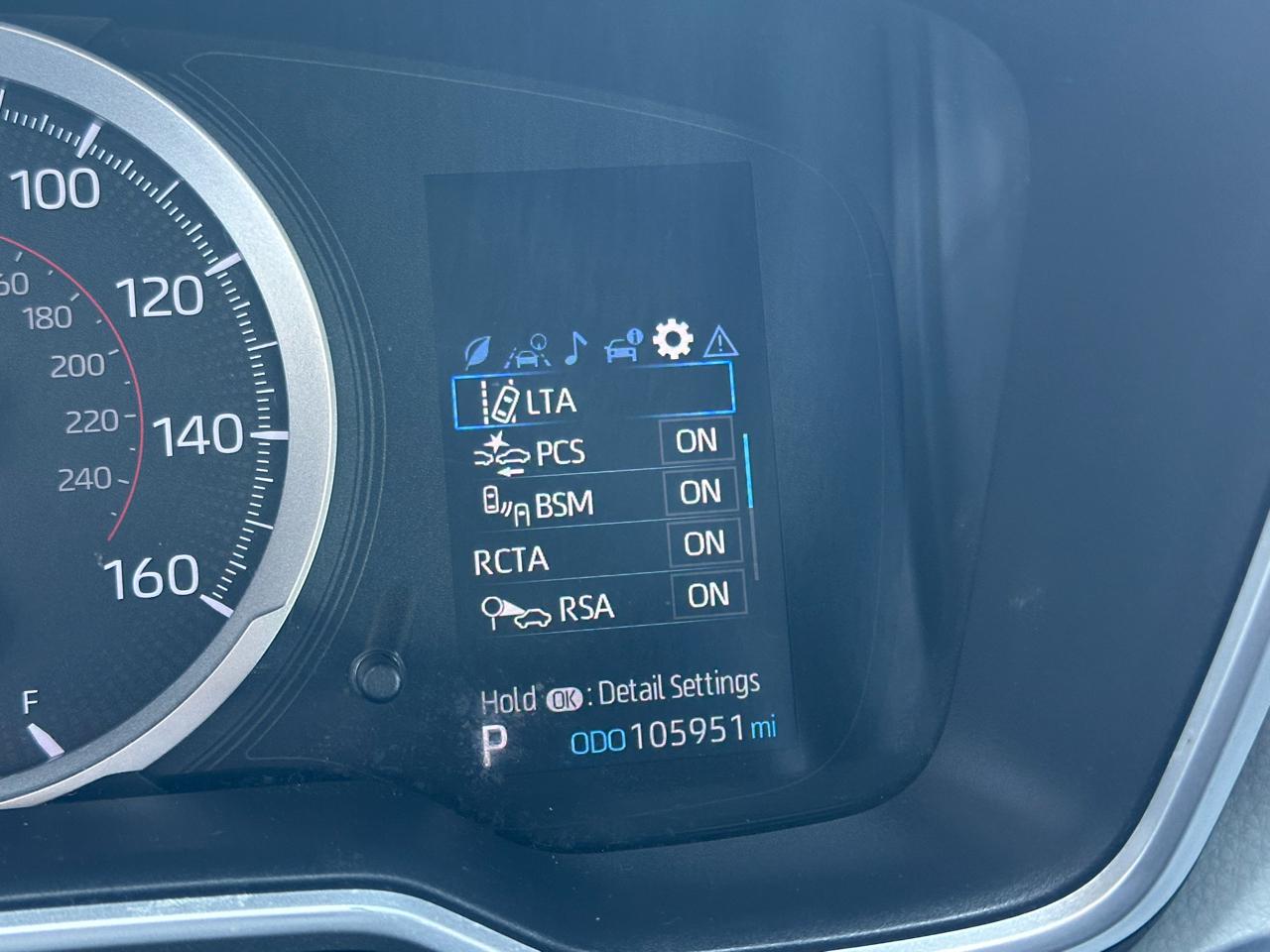 Toyota Corolla Hatchback SE CVT (Natl) 2021