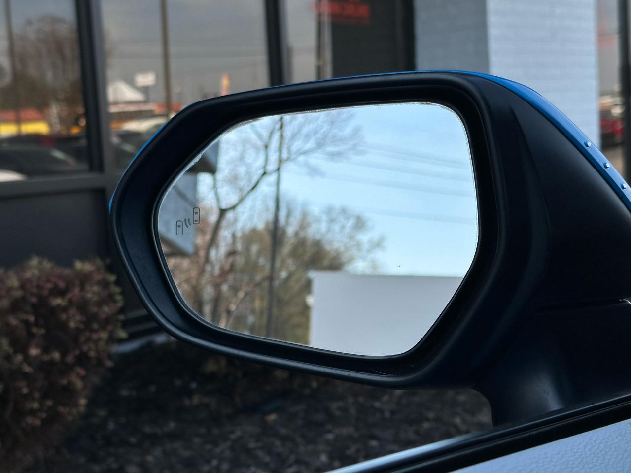 Toyota Corolla Hatchback SE CVT (Natl) 2021