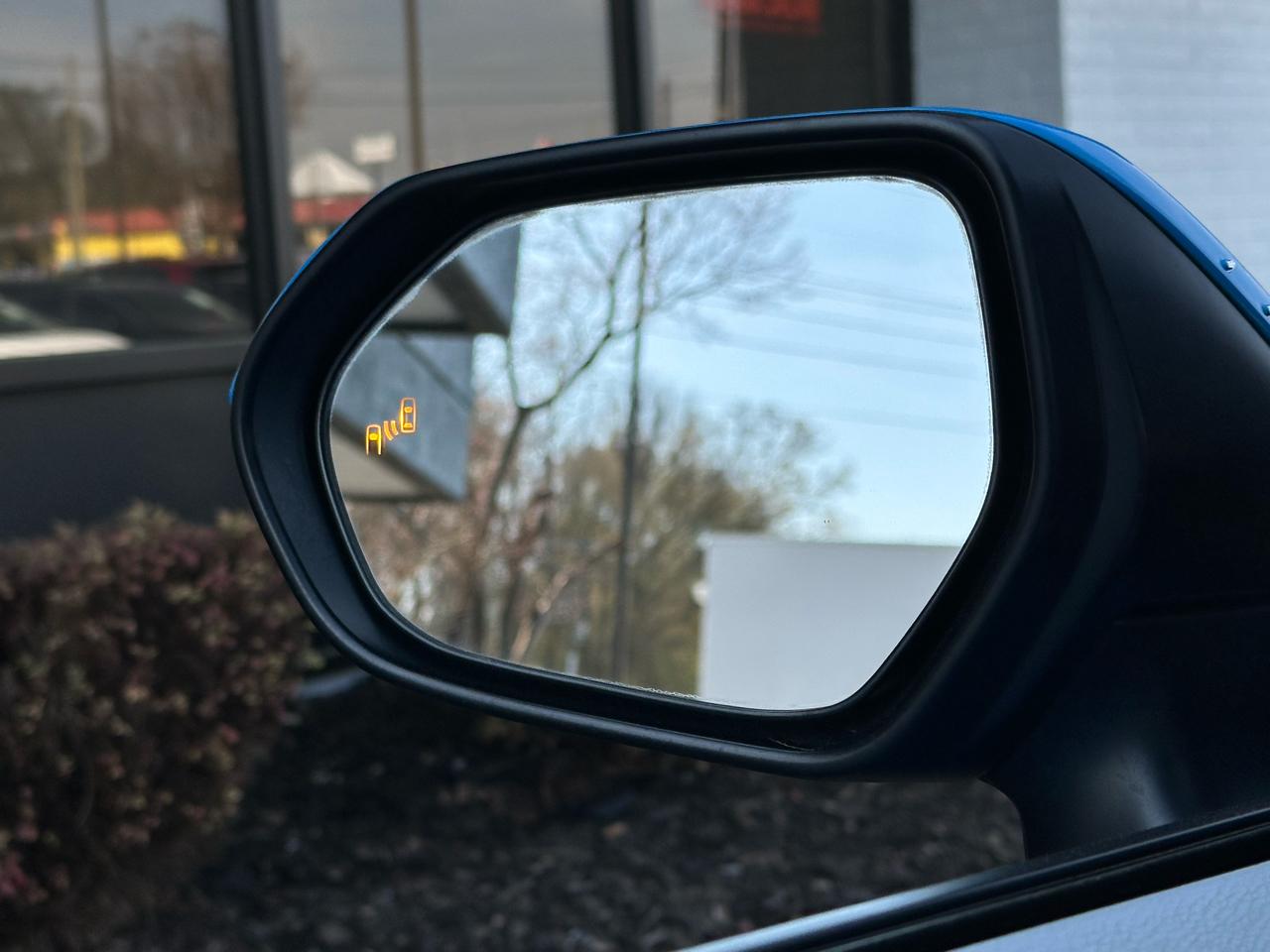 Toyota Corolla Hatchback SE CVT (Natl) 2021