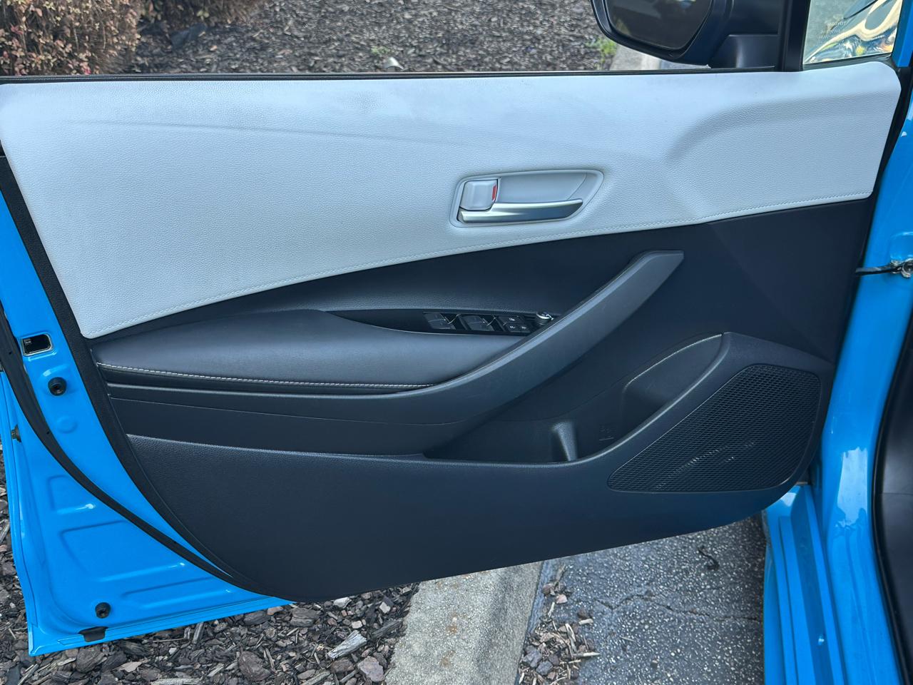 Toyota Corolla Hatchback SE CVT (Natl) 2021