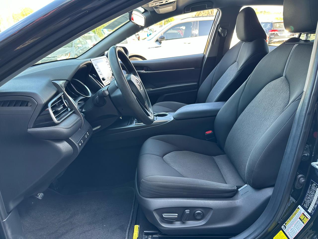 Toyota Camry LE Auto (Natl) 2021