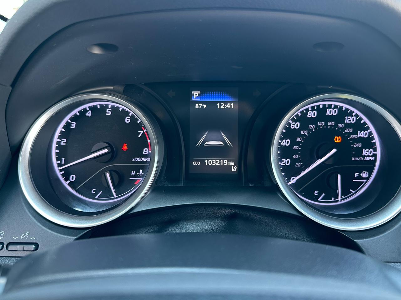 Toyota Camry LE Auto (Natl) 2021