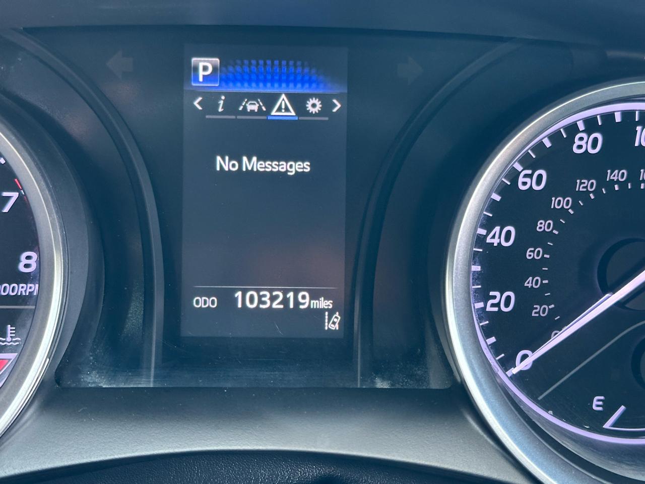 Toyota Camry LE Auto (Natl) 2021