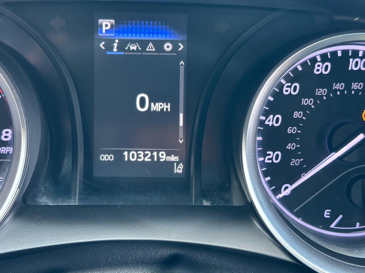 Toyota Camry LE Auto (Natl) 2021