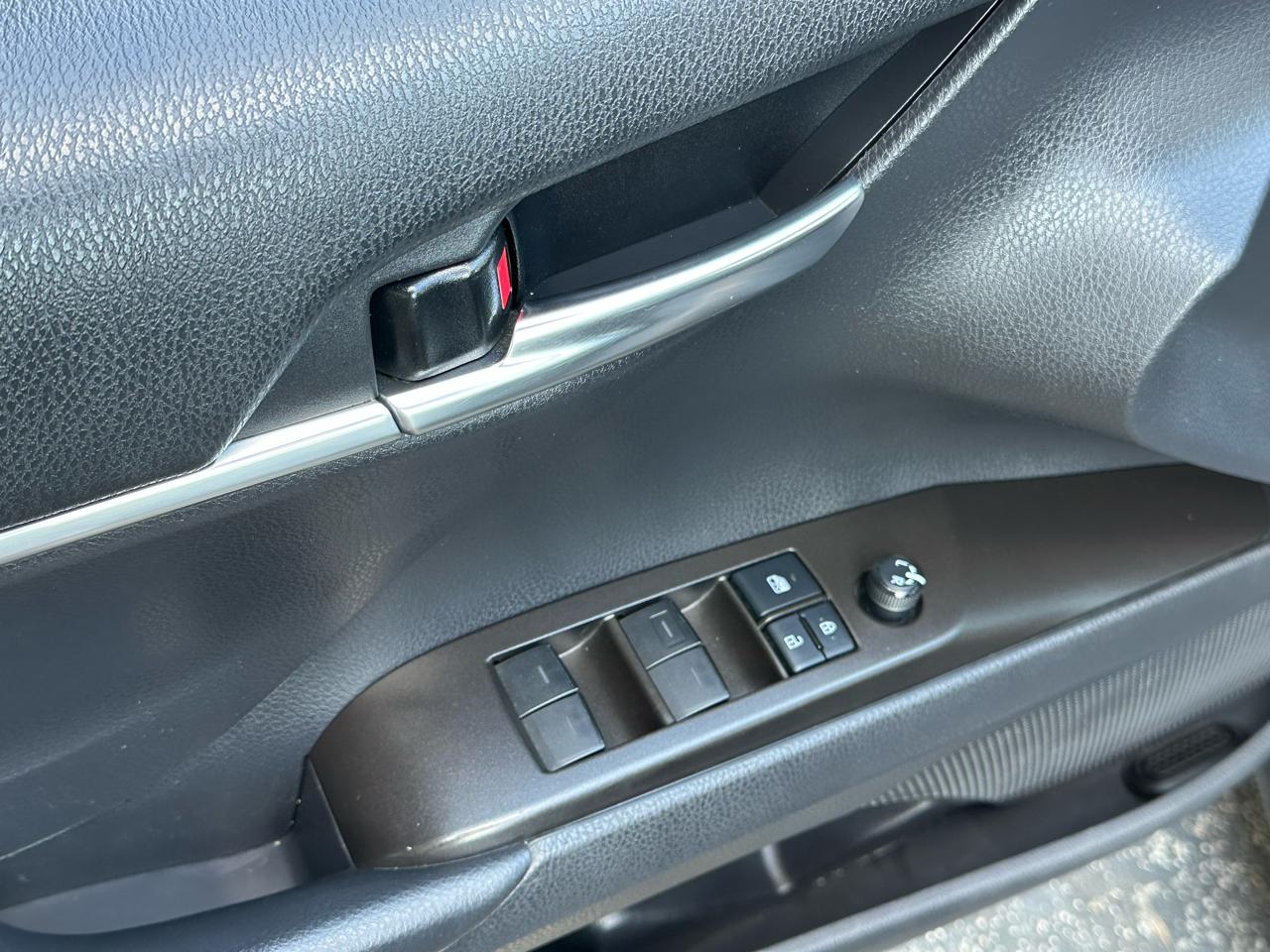 Toyota Camry LE Auto (Natl) 2021