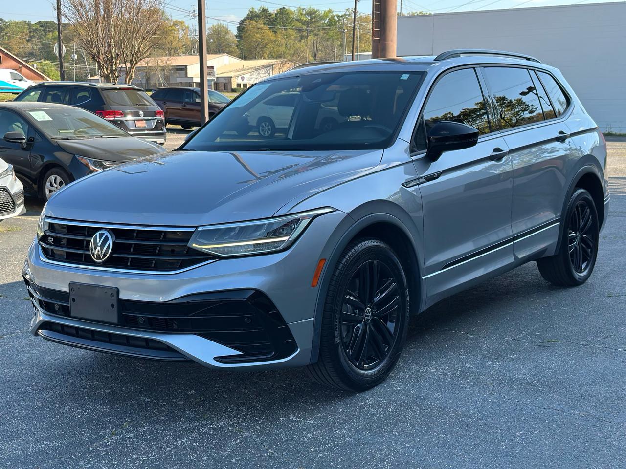 Volkswagen Tiguan 2.0T SE R-Line Black FWD 2022