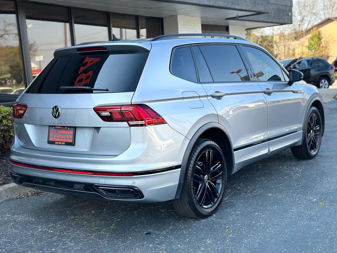 Volkswagen Tiguan 2.0T SE R-Line Black FWD 2022
