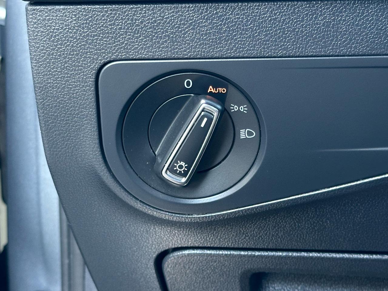 Volkswagen Tiguan 2.0T SE R-Line Black FWD 2022