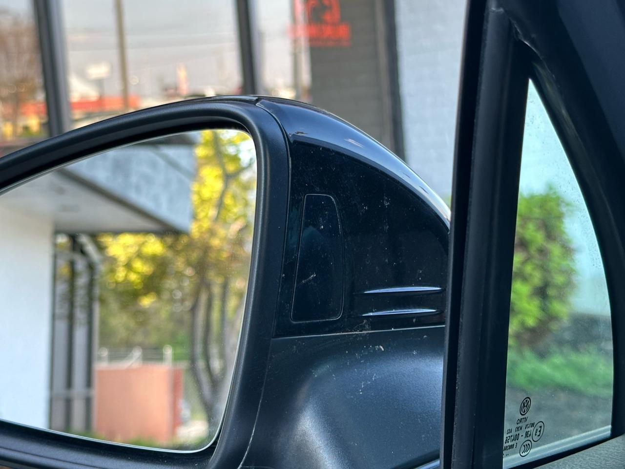 Volkswagen Tiguan 2.0T SE R-Line Black FWD 2022