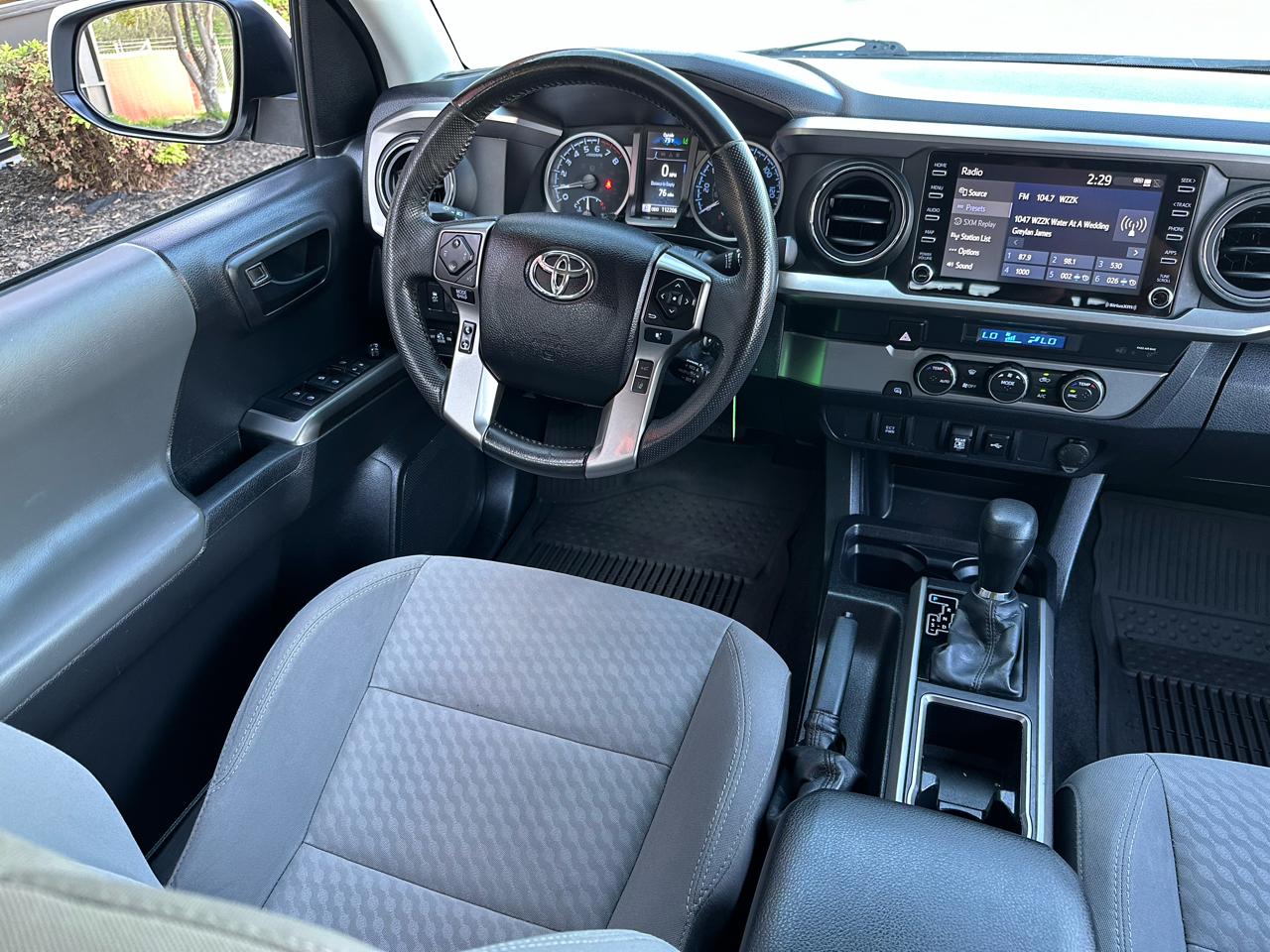 Toyota Tacoma 2WD SR5 Double Cab 5' Bed V6 AT (Natl) 2022