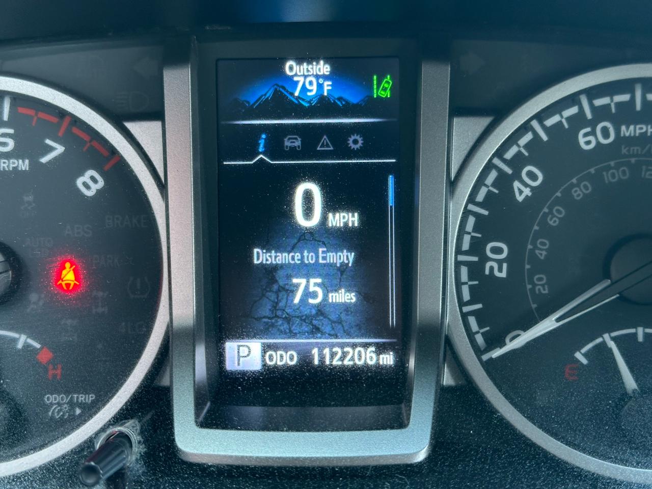 Toyota Tacoma 2WD SR5 Double Cab 5' Bed V6 AT (Natl) 2022