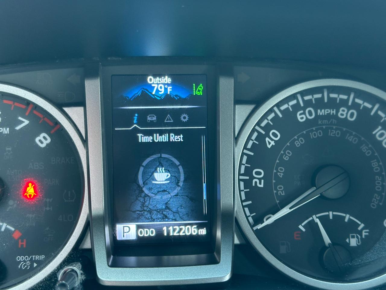 Toyota Tacoma 2WD SR5 Double Cab 5' Bed V6 AT (Natl) 2022