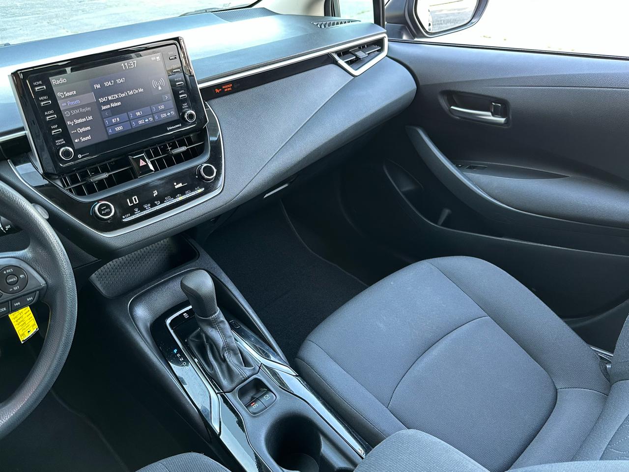 Toyota Corolla LE CVT (Natl) 2021