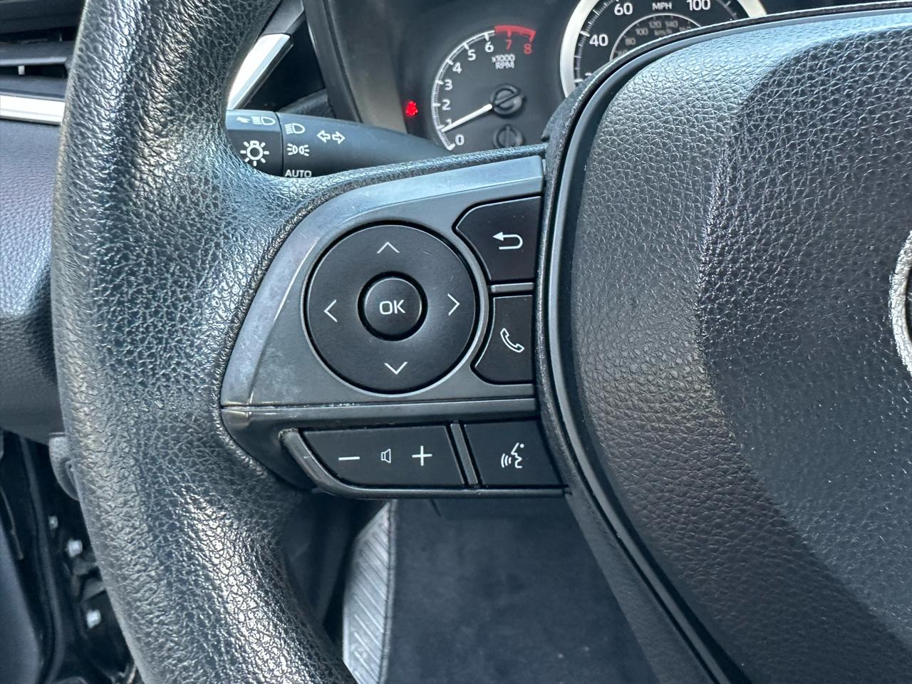 Toyota Corolla LE CVT (Natl) 2021