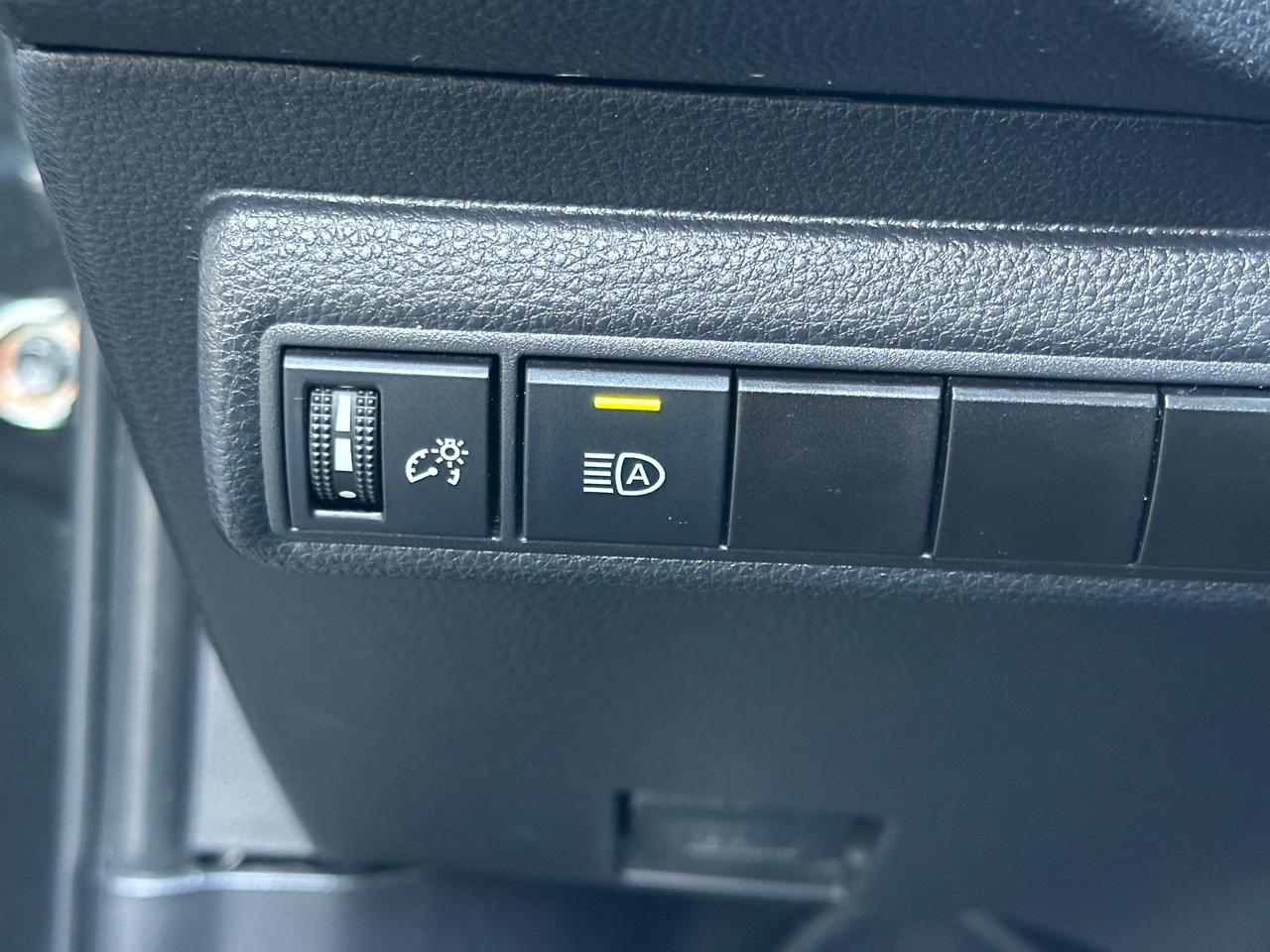 Toyota Corolla LE CVT (Natl) 2021