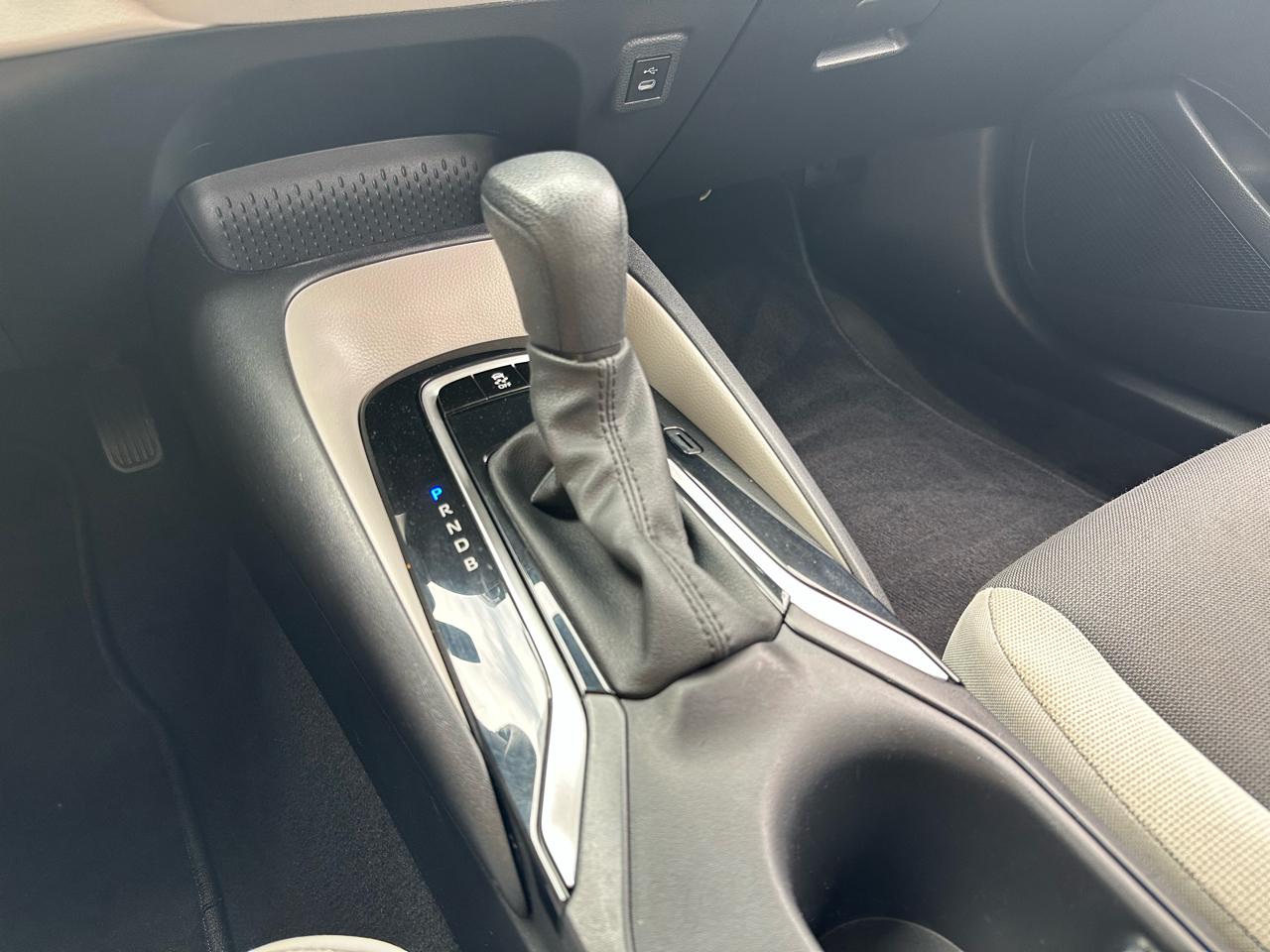 Toyota Corolla LE CVT (Natl) 2024