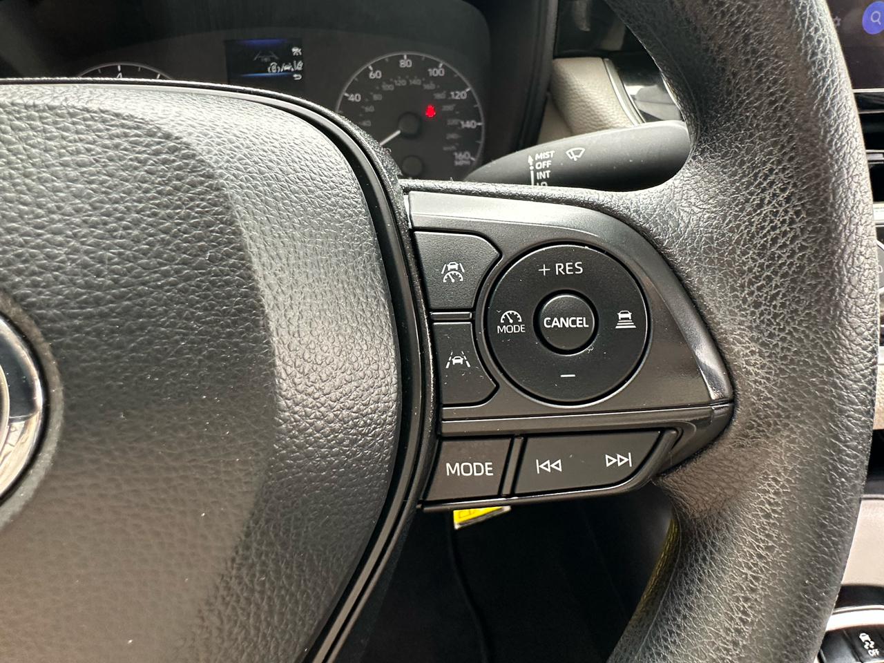 Toyota Corolla LE CVT (Natl) 2024