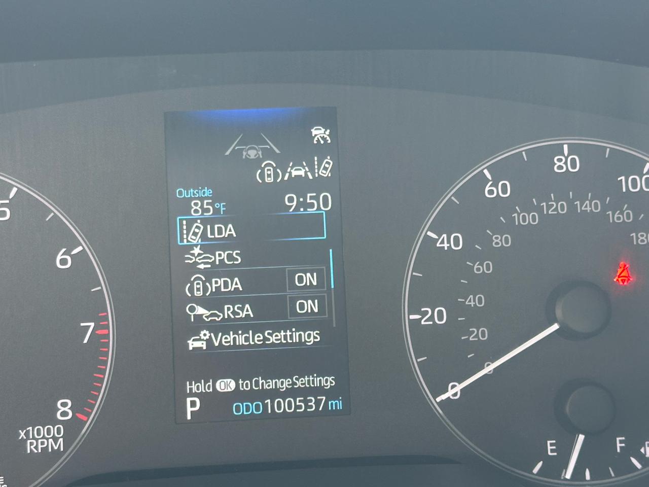 Toyota Corolla LE CVT (Natl) 2024