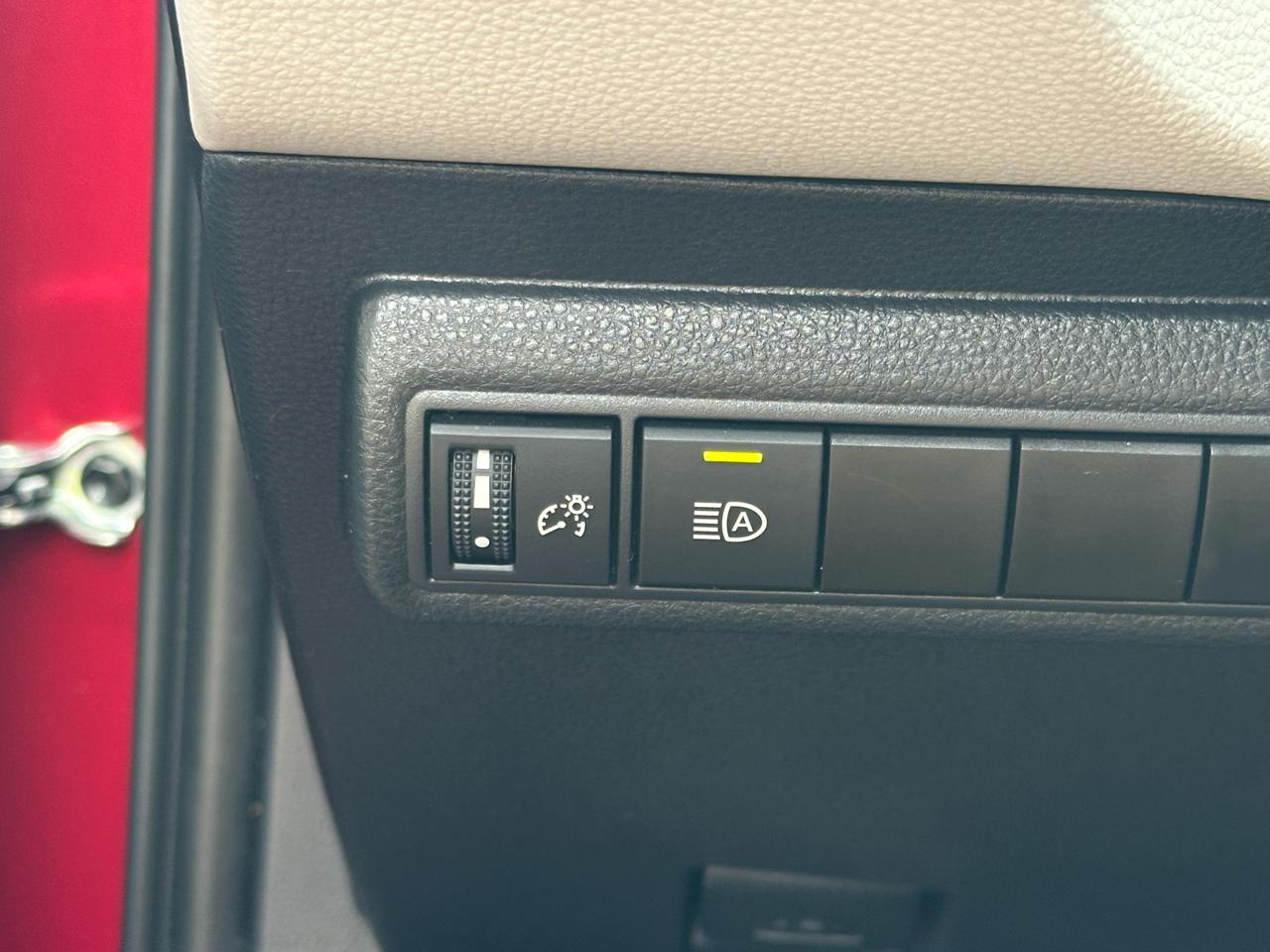 Toyota Corolla LE CVT (Natl) 2024