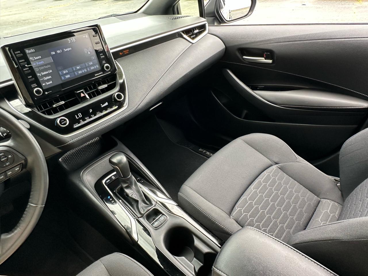 Toyota Corolla Hatchback SE CVT (Natl) 2022