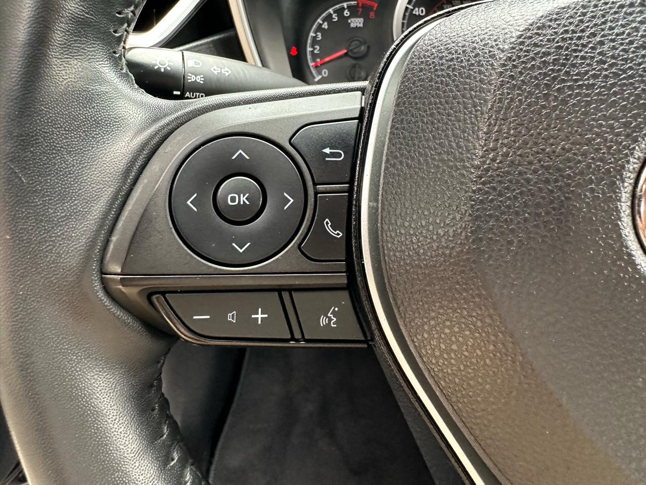 Toyota Corolla Hatchback SE CVT (Natl) 2022