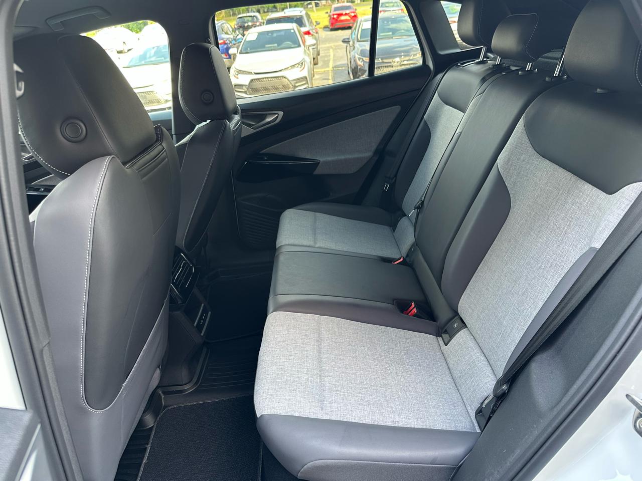 Volkswagen ID.4 Standard RWD w/SK On Battery 2023