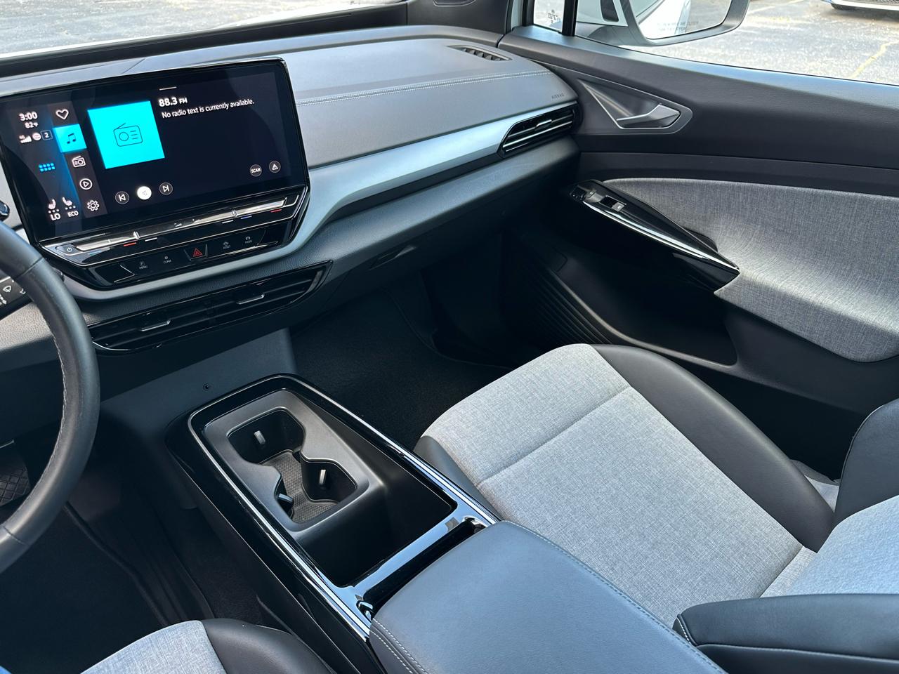 Volkswagen ID.4 Standard RWD w/SK On Battery 2023