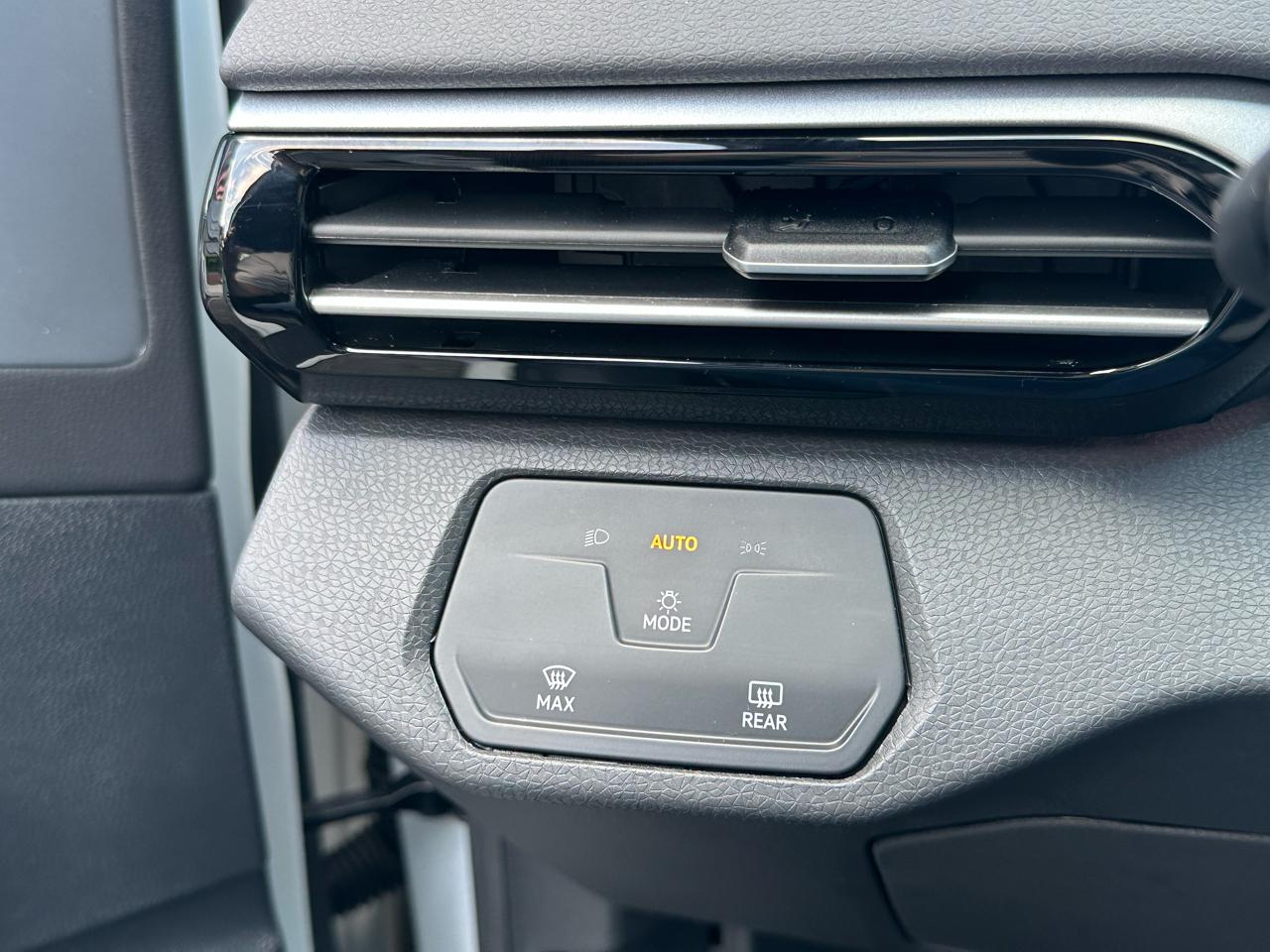 Volkswagen ID.4 Standard RWD w/SK On Battery 2023