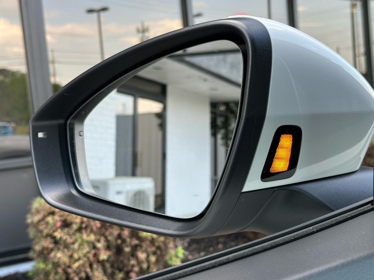 Volkswagen ID.4 Standard RWD w/SK On Battery 2023