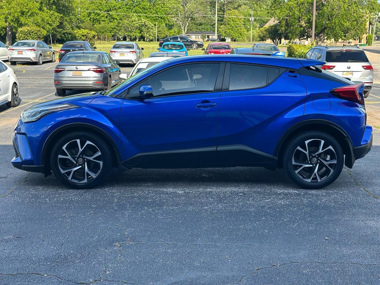 Toyota C-HR XLE FWD (Natl) 2021
