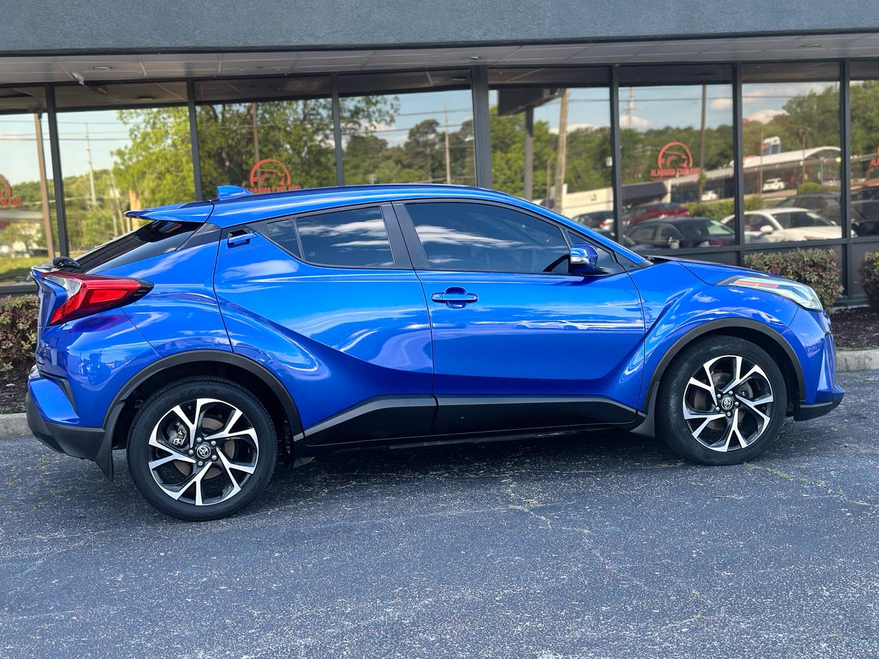 Toyota C-HR XLE FWD (Natl) 2021