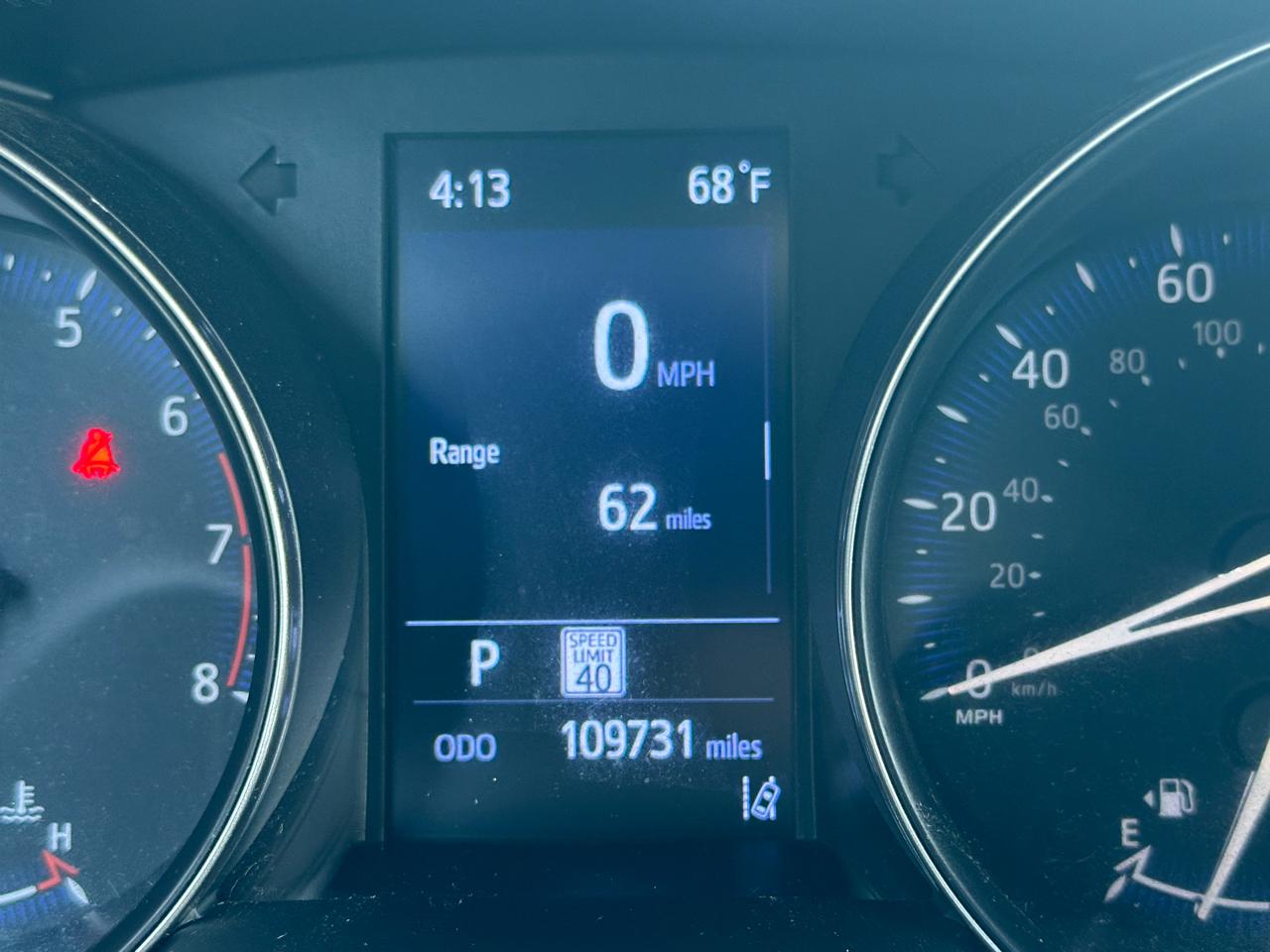 Toyota C-HR XLE FWD (Natl) 2021
