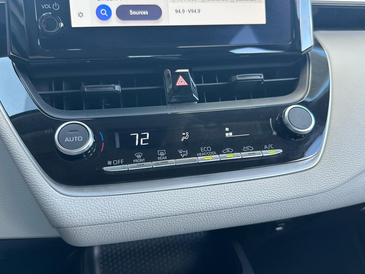 Toyota Corolla LE CVT (Natl) 2023