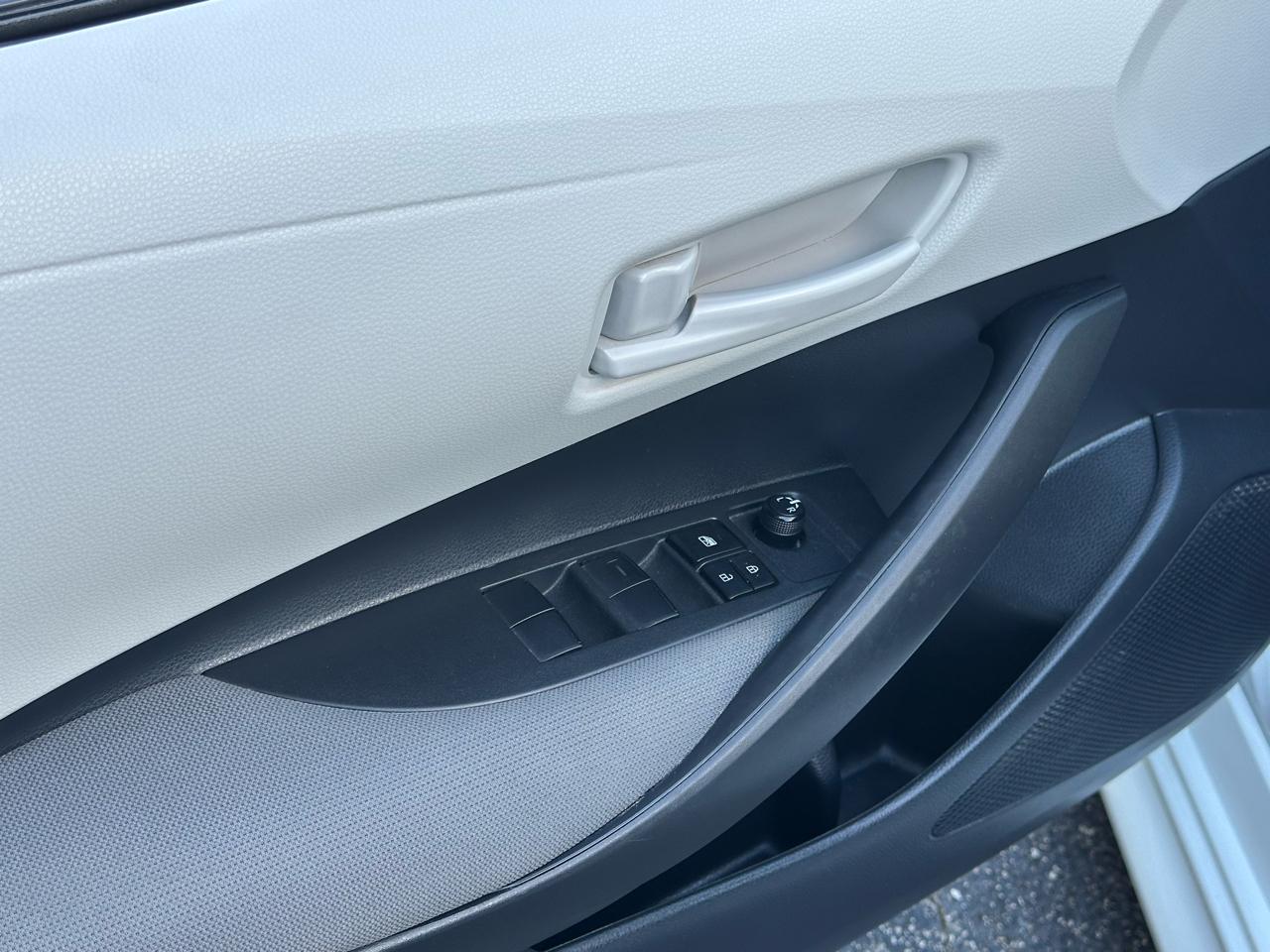 Toyota Corolla LE CVT (Natl) 2023
