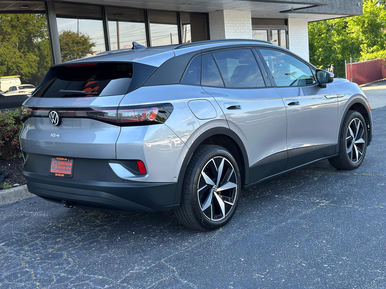 Volkswagen ID.4 Pro S AWD w/SK On Battery 2023