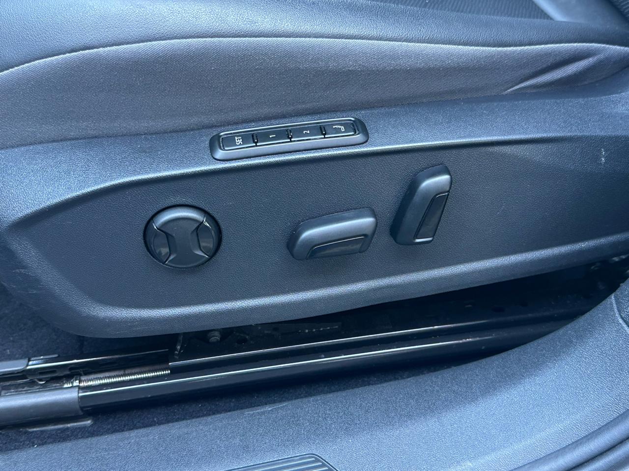 Volkswagen ID.4 Pro S AWD w/SK On Battery 2023