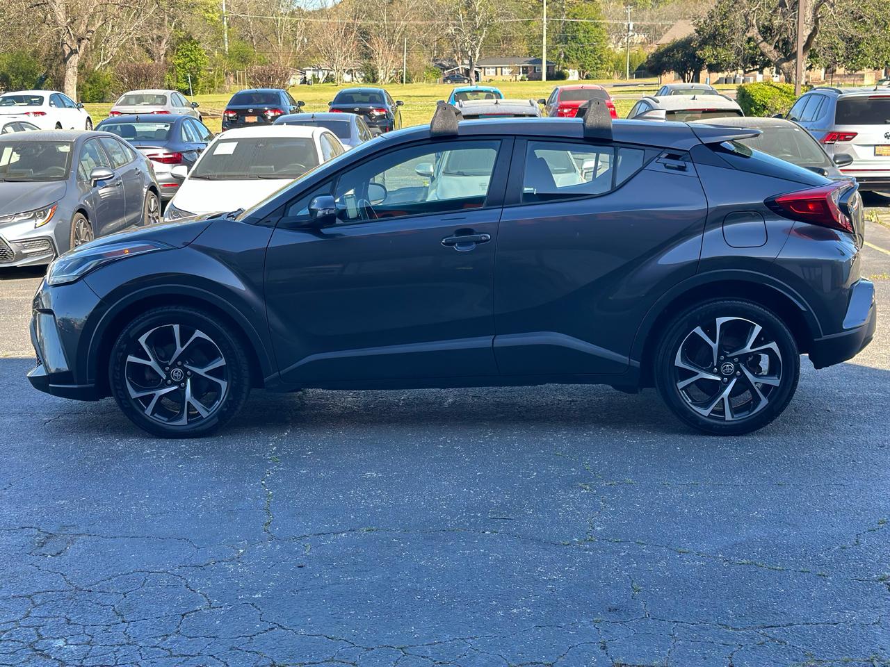Toyota C-HR XLE FWD (Natl) 2021