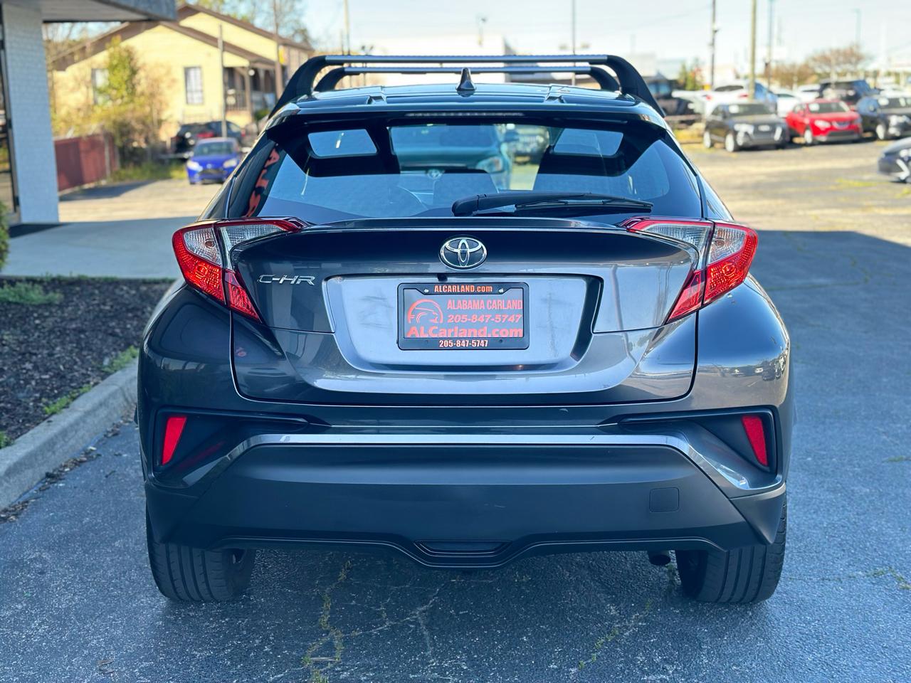 Toyota C-HR XLE FWD (Natl) 2021
