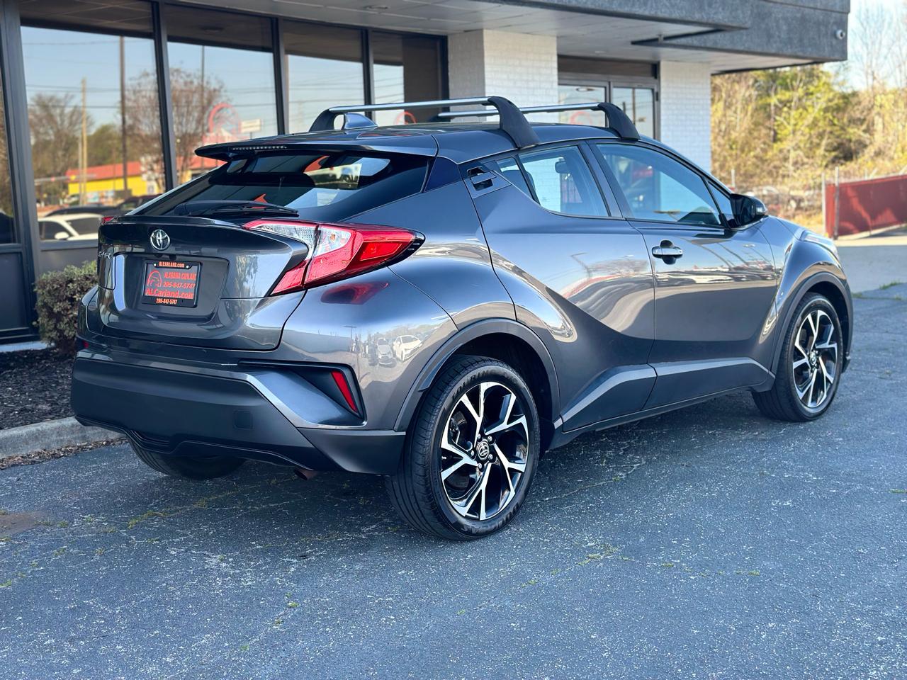 Toyota C-HR XLE FWD (Natl) 2021
