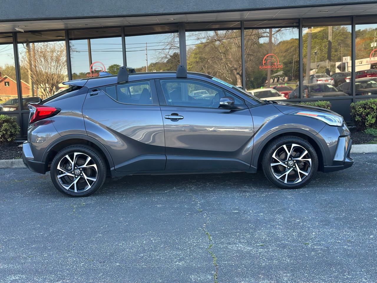 Toyota C-HR XLE FWD (Natl) 2021