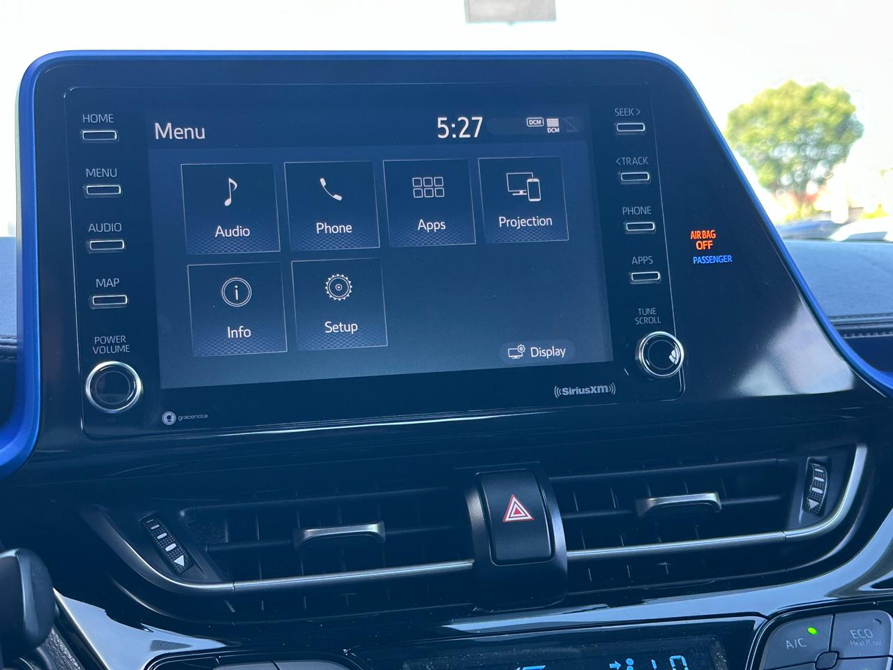 Toyota C-HR XLE FWD (Natl) 2021
