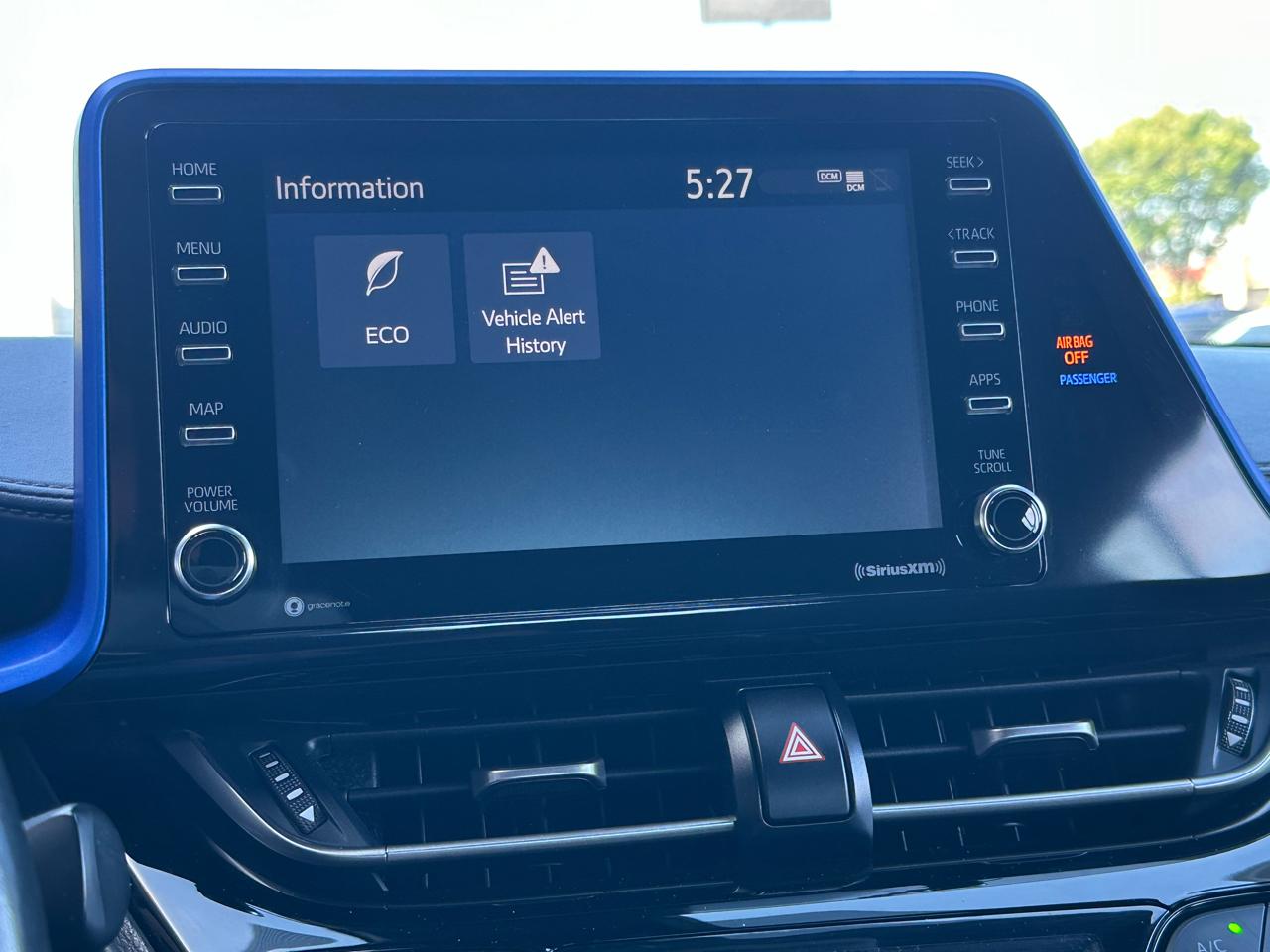 Toyota C-HR XLE FWD (Natl) 2021