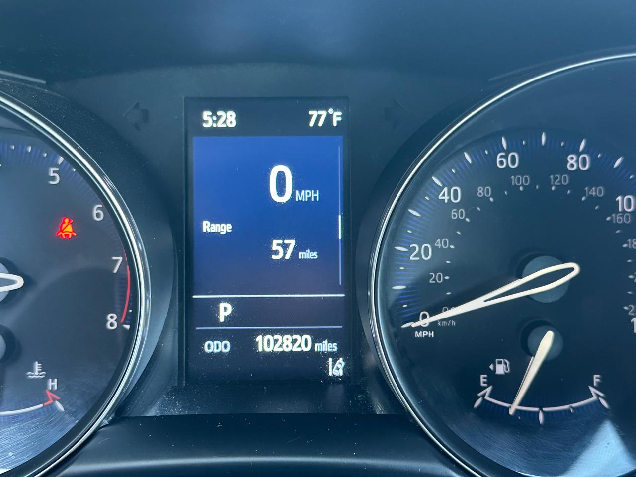 Toyota C-HR XLE FWD (Natl) 2021
